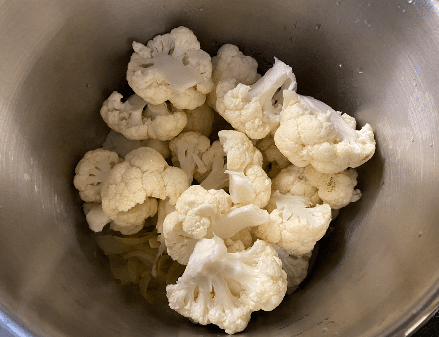 Hausgemachte Blumenkohlsuppe: einfach, gemütlich und sehr lecker