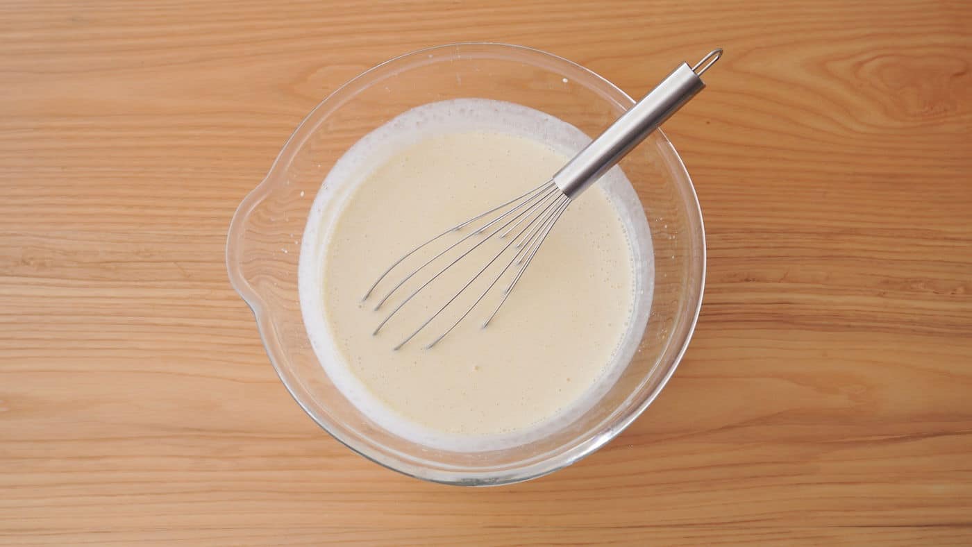 Gebackener Käsekuchen. Einfaches, cremiges und hausgemachtes Rezept.