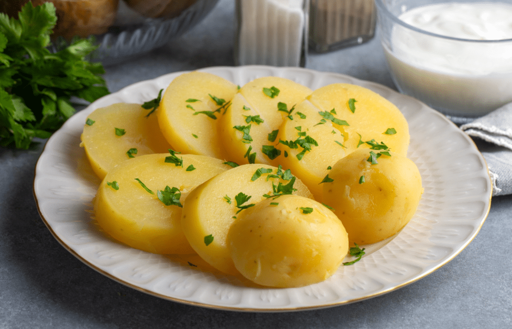 Wie man gekochte Kartoffeln zubereitet: Garzeit, Technik und Geheimnisse für ein perfektes Ergebnis